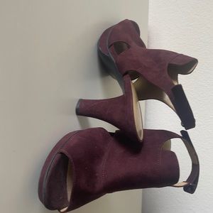 Naturalizer almost new Heels